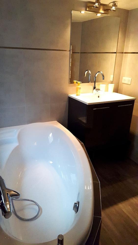 Les Appartements D'Alicia โอแบร์เน ภายนอก รูปภาพ